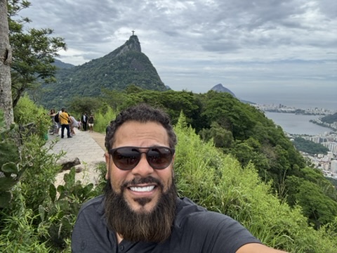Founder portrait — Gilberto Domingues, CAA, MBA
